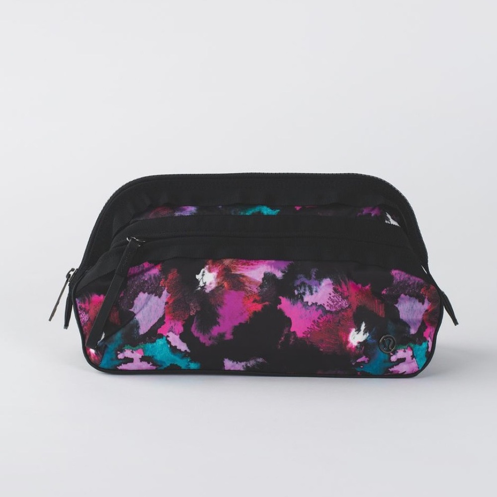 Lululemon Dont Sweat It Kit Travel Makeup Bag Midnight Bloom Black Deep Fuschia